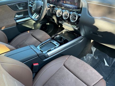 New 2026 Mercedes-Benz GLA 35 AMG 4MATIC image 19