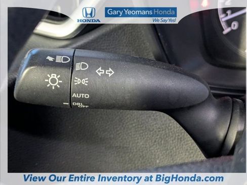 Used 2022 Toyota Corolla LE image 25