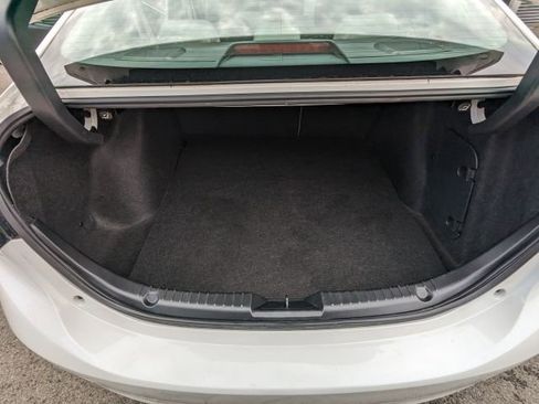 Used 2018 MAZDA MAZDA3 Grand Touring w/ Premium Equipment Package image 19