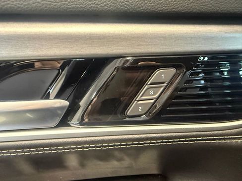 New 2026 Jeep Grand Wagoneer Limited AWD/4WD image 57