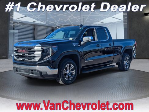 Used 2024 GMC Sierra 1500 SLE image 1