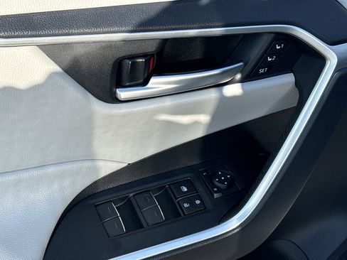 Used 2024 Toyota RAV4 XLE Premium image 10