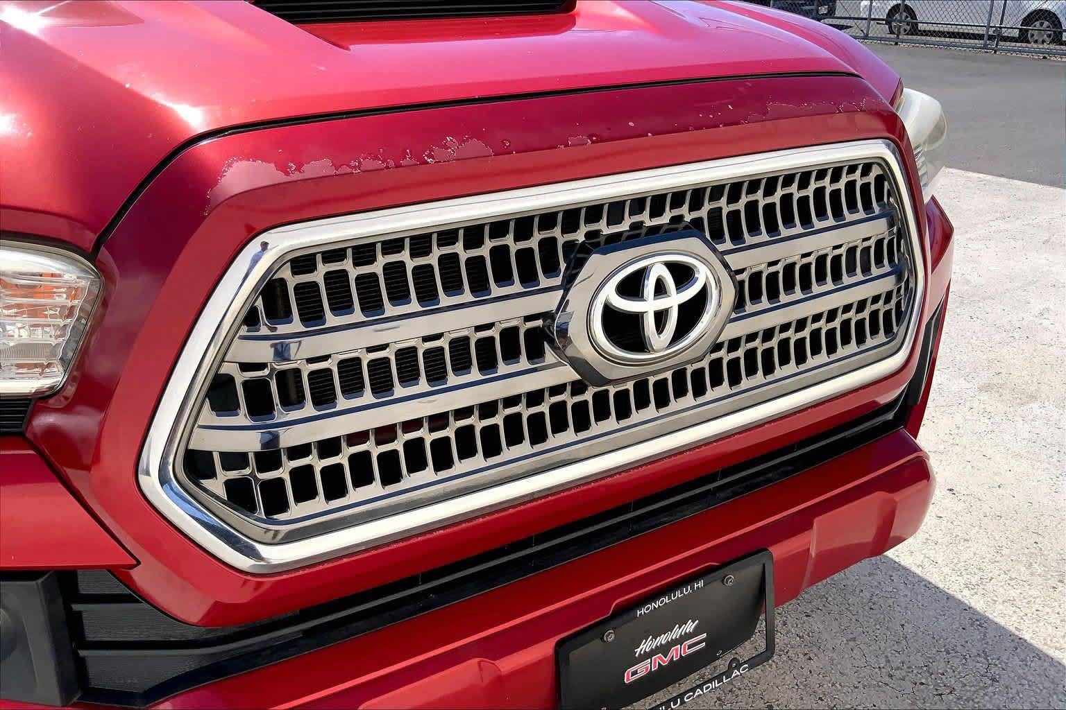 Used 2017 Toyota Tacoma TRD Sport RWD image 33
