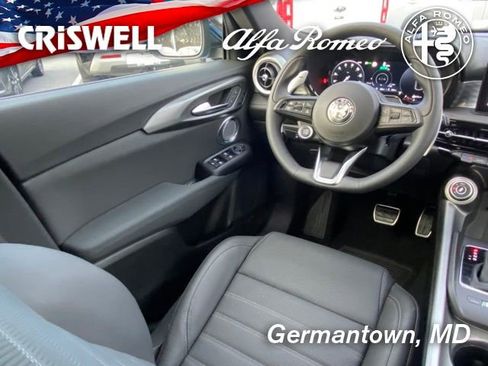 Used 2024 Alfa Romeo Tonale Ti w/ Active Assist Package image 43