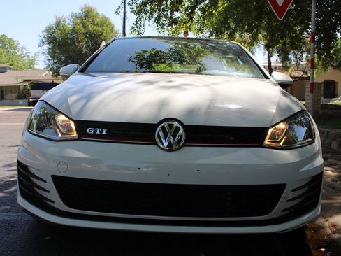 Used 2015 Volkswagen GTI Autobahn image 53