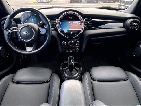 Certified 2023 MINI Cooper S image 15