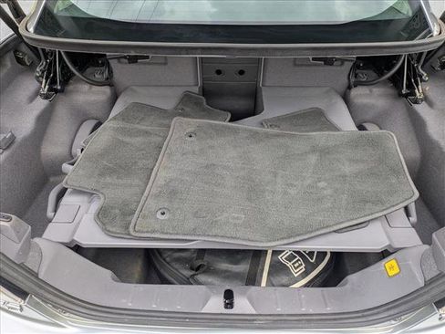 Used 2012 Volvo C70 T5 image 6