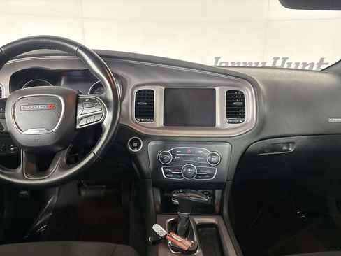 Used 2023 Dodge Charger SXT RWD image 19