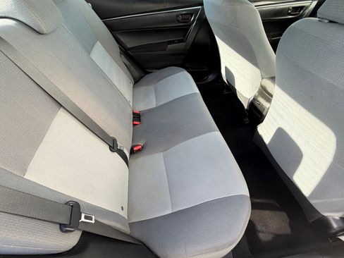 Used 2015 Toyota Corolla L image 32