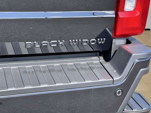 New 2025 Ford F250 Lariat w/ Lariat Ultimate Package image 48