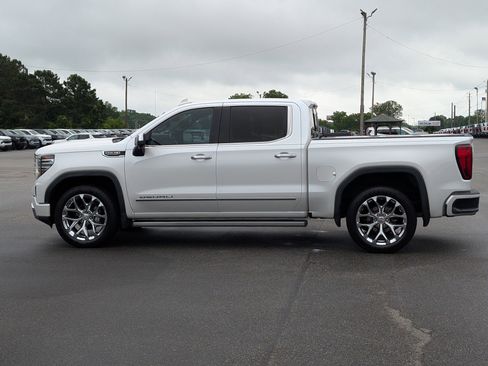 Used 2022 GMC Sierra 1500 Denali AWD/4WD image 13
