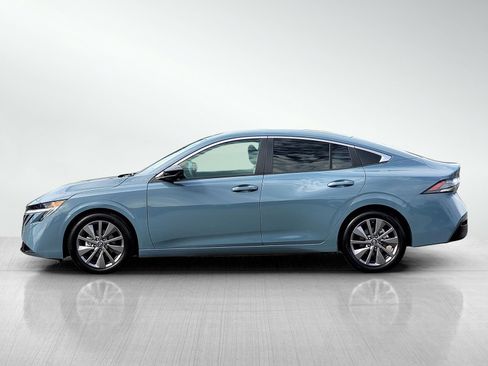 Used 2026 Nissan Sentra SL w/ Floor Mat Package FWD image 10