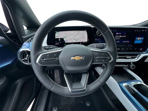 New 2026 Chevrolet Equinox EV LT image 12