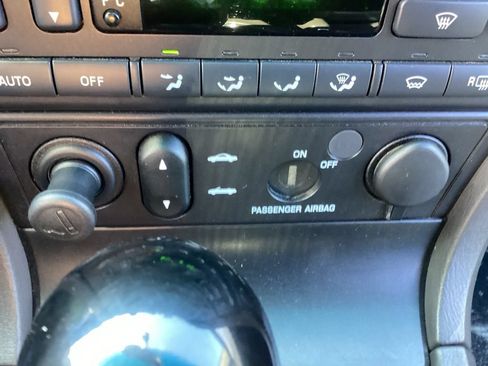 Used 2002 Ford Thunderbird RWD image 19