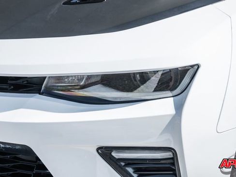Used 2018 Chevrolet Camaro SS image 42