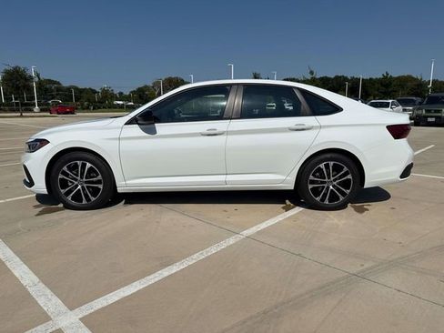 New 2025 Volkswagen Jetta Sport image 8