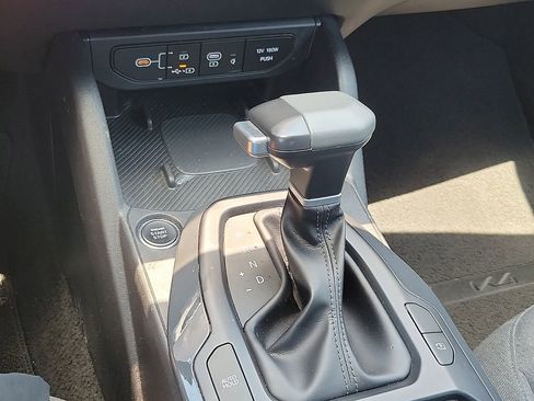 Used 2025 Kia K4 EX FWD image 17