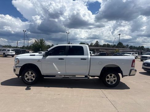 Used 2024 RAM 2500 Big Horn w/ Off Road Package AWD/4WD image 3