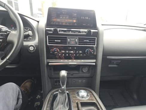 Used 2022 Nissan Armada Platinum w/ Captain's Chairs Package image 22