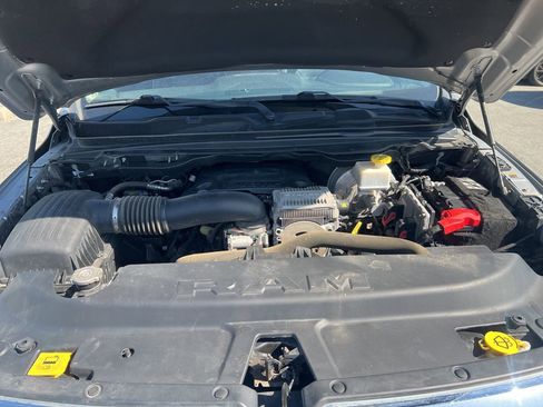 Used 2022 RAM 1500 Laramie AWD/4WD image 13