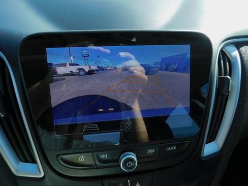 Used 2025 Chevrolet Malibu LT image 29