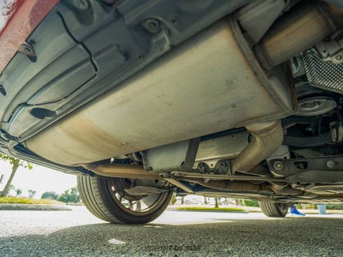 Used 2021 BMW X6 sDrive40i w/ Executive Package image 59