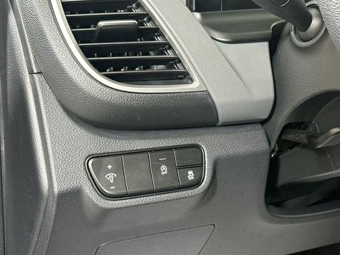 Certified 2026 Kia Seltos LX AWD/4WD image 10