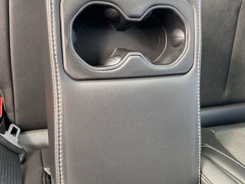 New 2025 Jeep Grand Cherokee Altitude image 39