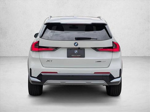 New 2026 BMW X1 xDrive28i w/ Technology Package AWD/4WD image 8
