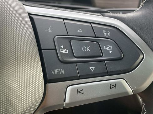 Certified 2025 Volkswagen Atlas SEL image 25