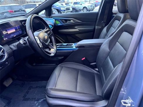 Used 2024 Chevrolet Equinox EV LT w/ LPO, Interior Storage Package image 10