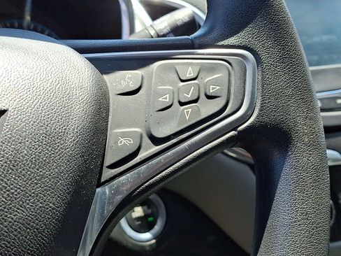 Used 2018 Chevrolet Equinox LS AWD/4WD image 21