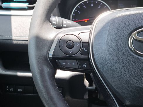 Used 2021 Toyota RAV4 XLE Premium FWD image 21
