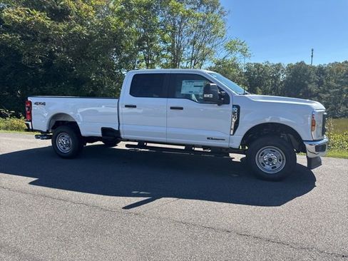 New 2026 Ford F350 XL w/ 360-Degree Camera Package image 2