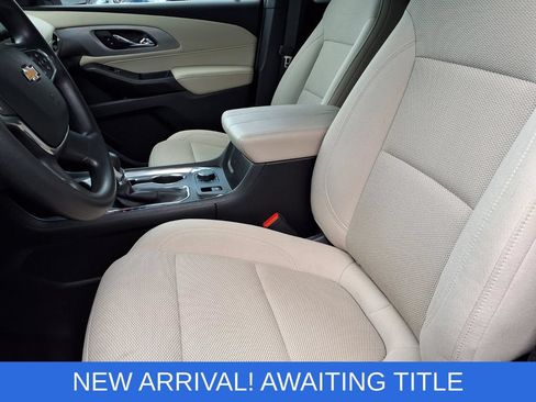 Used 2022 Chevrolet Traverse LS AWD/4WD image 3