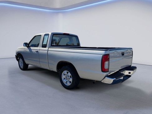 Used 1998 Nissan Frontier XE RWD image 5