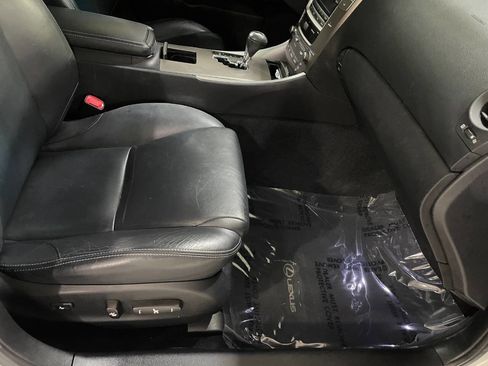 Used 2009 Lexus IS 250 image 29