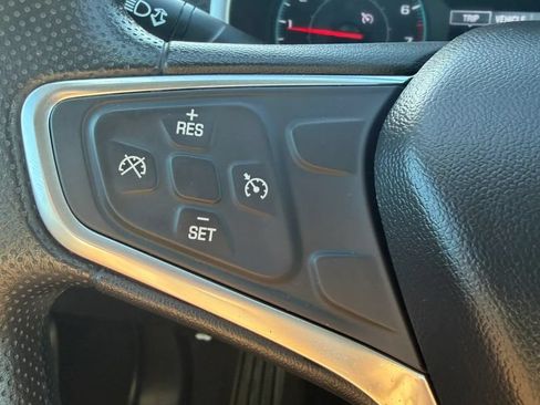 Used 2022 Chevrolet Malibu LT FWD image 23