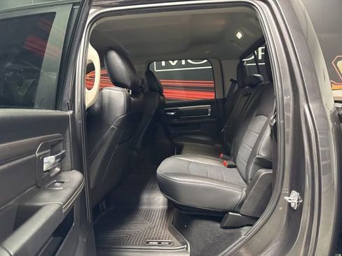 Used 2018 RAM 3500 Big Horn w/ Sport Appearance Group AWD/4WD image 13