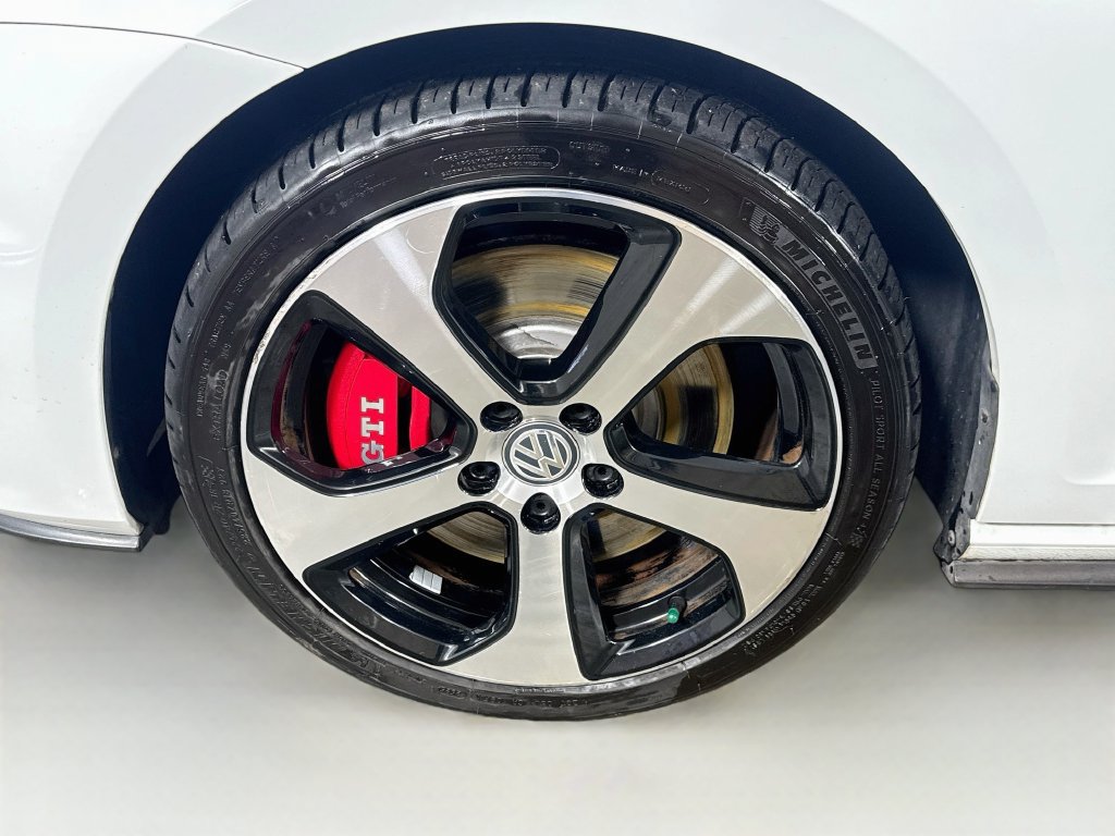 Used 2017 Volkswagen GTI Autobahn FWD image 40