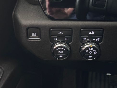 Certified 2024 GMC Sierra 1500 Elevation AWD/4WD image 21