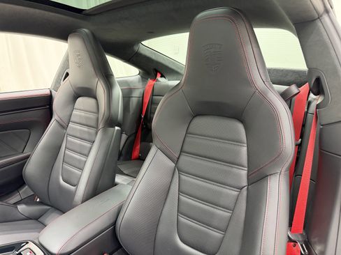 Certified 2026 Porsche 911 Carrera GTS RWD image 39