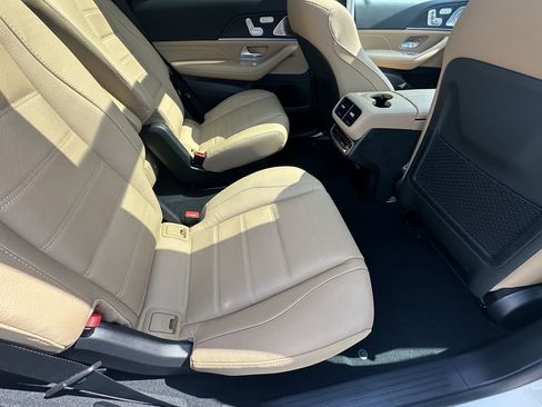 New 2026 Mercedes-Benz GLS 450 4MATIC image 18