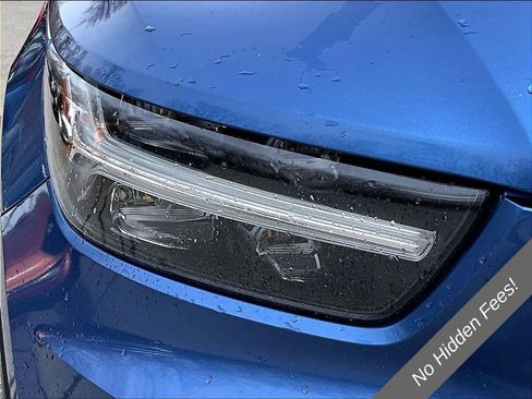 Used 2021 Volvo XC40 T5 R-Design w/ Climate Package AWD/4WD image 26