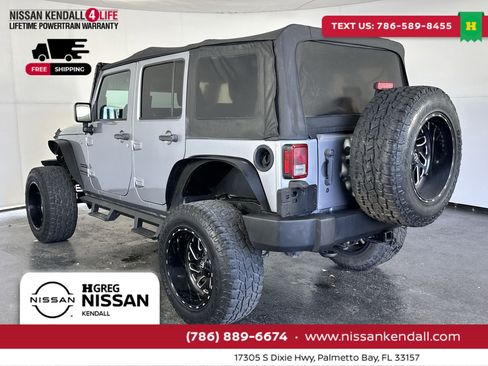 Used 2018 Jeep Wrangler Unlimited Sport S image 8