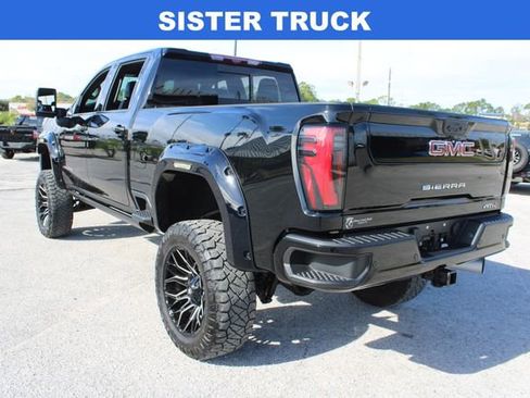 Used 2025 GMC Sierra 2500 AT4 w/ AT4 Premium Plus Package image 9