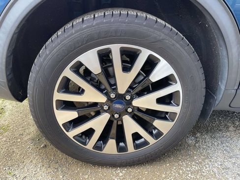 Used 2020 Ford Escape SEL AWD/4WD image 5