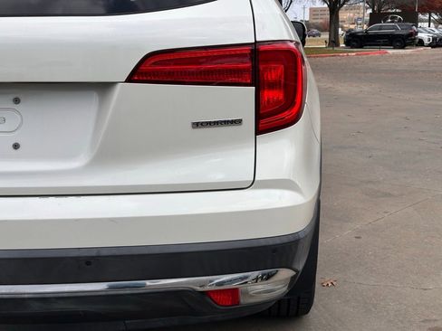 Used 2016 Honda Pilot Touring image 10