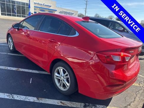 Used 2017 Chevrolet Cruze LT w/ Convenience Package image 11