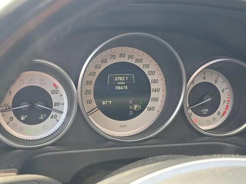 Used 2015 Mercedes-Benz E 350 4MATIC Sedan w/ Premium 1 Package image 28